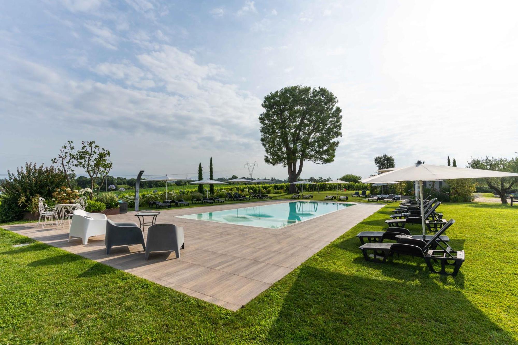 Agriturismo Colle Dei Pivi Понті-суль-Мінчіо Екстер'єр фото