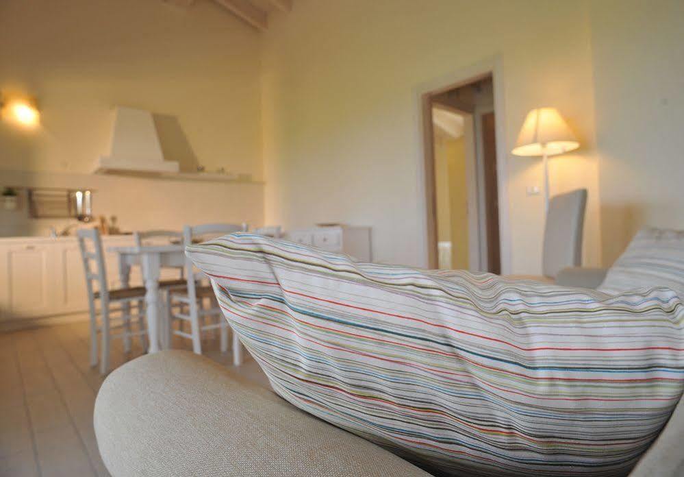Agriturismo Colle Dei Pivi Понті-суль-Мінчіо Екстер'єр фото