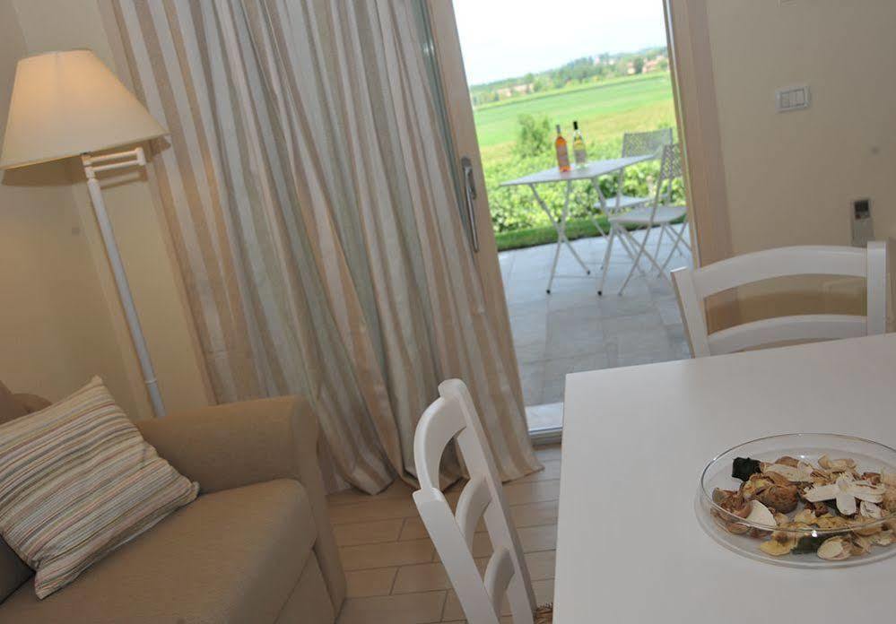 Agriturismo Colle Dei Pivi Понті-суль-Мінчіо Екстер'єр фото