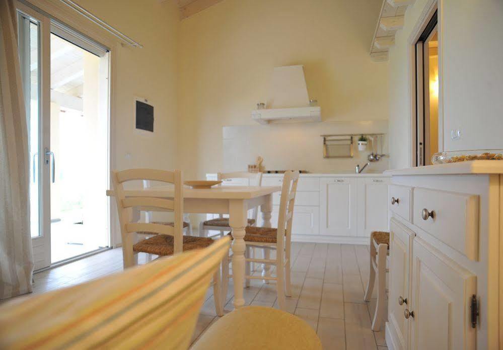 Agriturismo Colle Dei Pivi Понті-суль-Мінчіо Екстер'єр фото